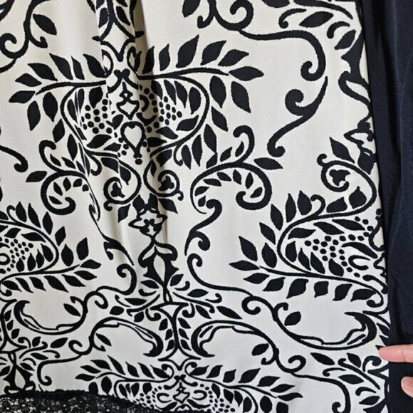 EUC LIKE NEW JOHN MARK BLACK WHITE EMBROIDERED CLASSY FRINGED TOP SIZE M - Picture 10 of 16